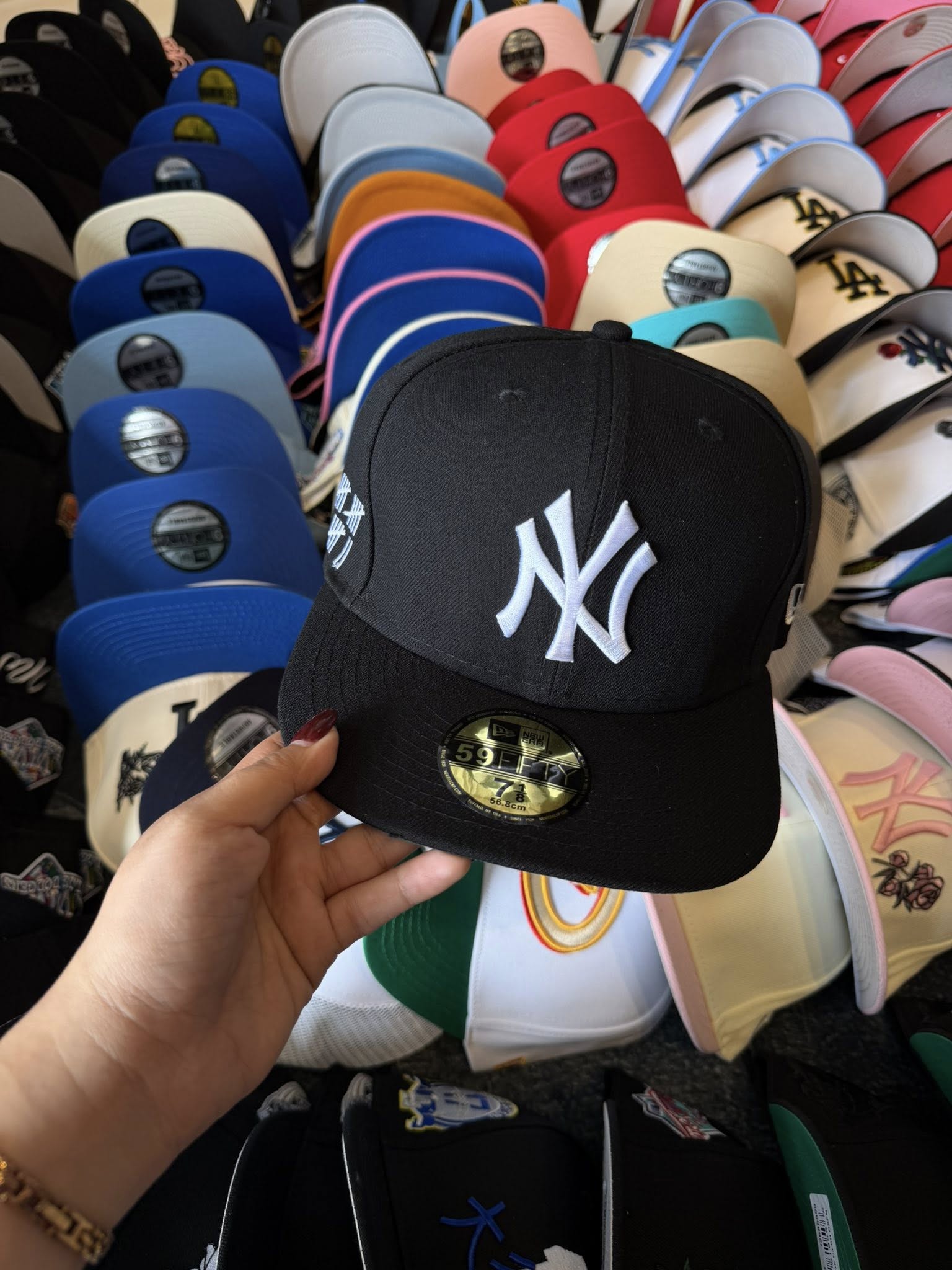 NY Black Fitted